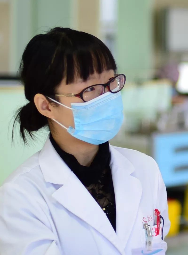 时代背景下的医学风采，最新医生图片展示